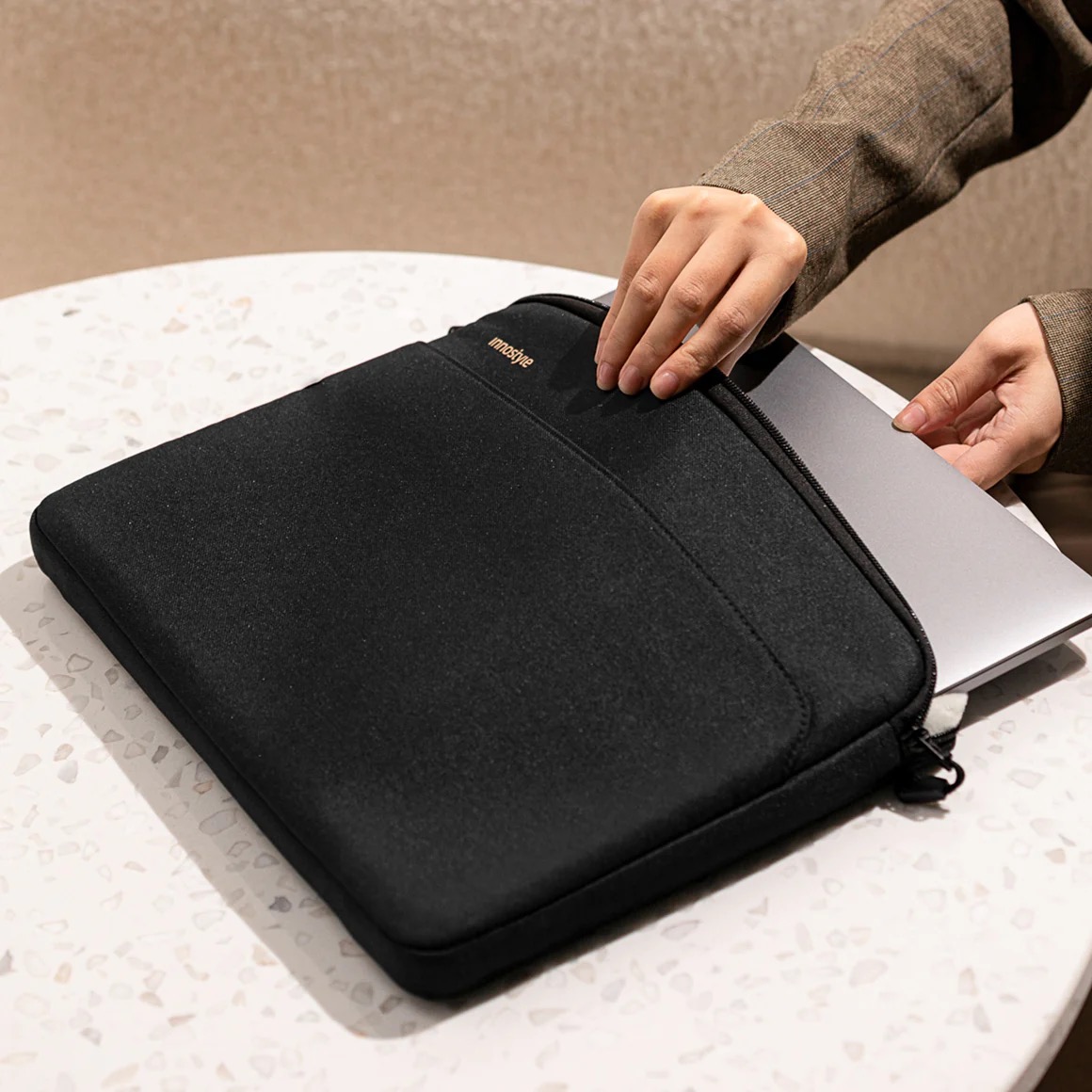 OMNIPROTECT SLIM SLEEVE